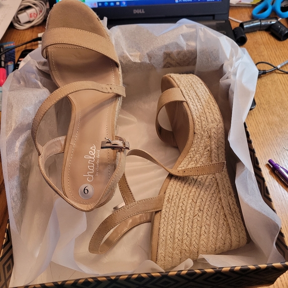 Ladies wedge Sandals - Picture 8 of 10